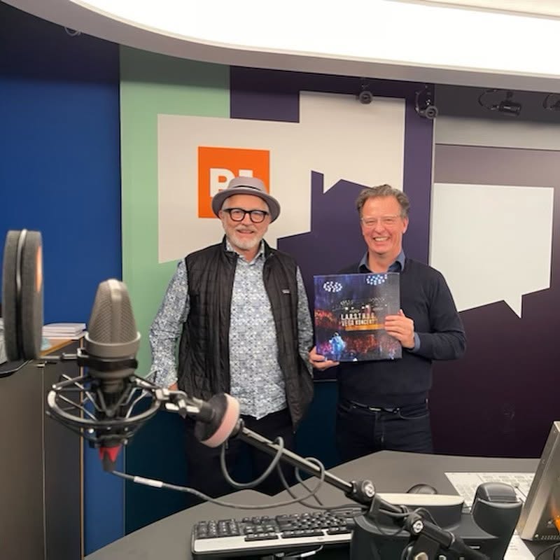 Lars H.U.G. i P1-studiet til Bagklog, november 2021